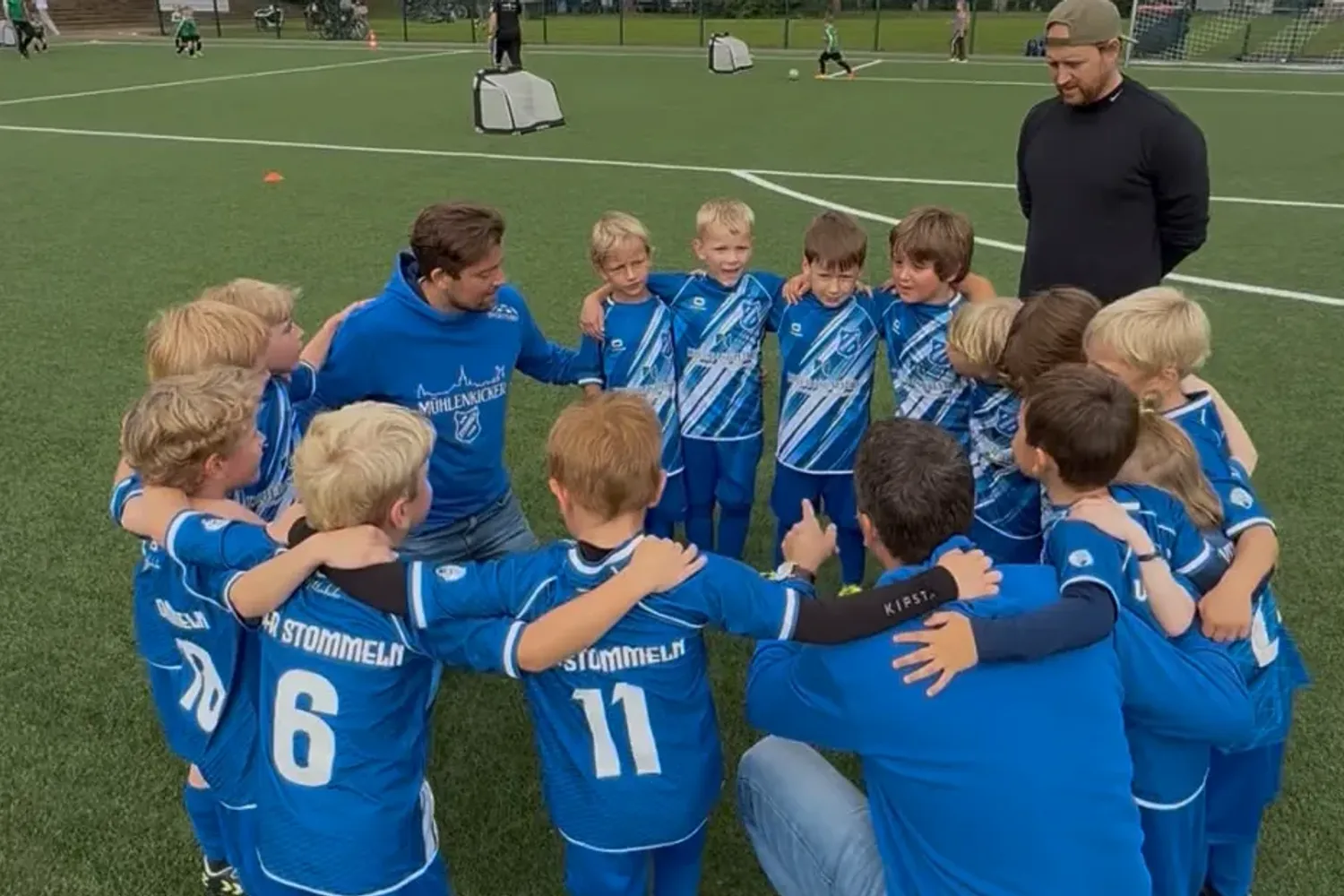 Spielfest-Helden räumen in Efferen ab - U7